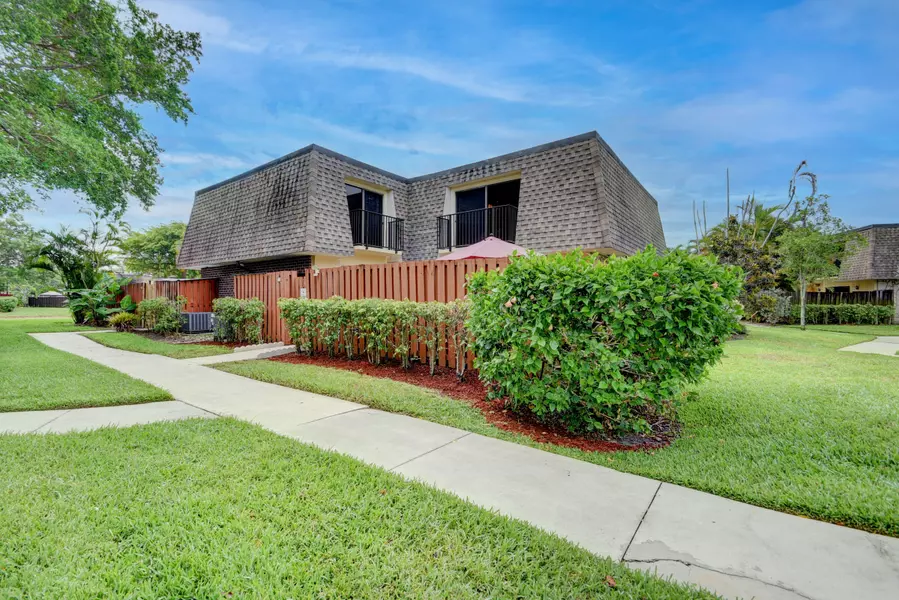 2905 SW 22nd CIR 40c, Delray Beach, FL 33445