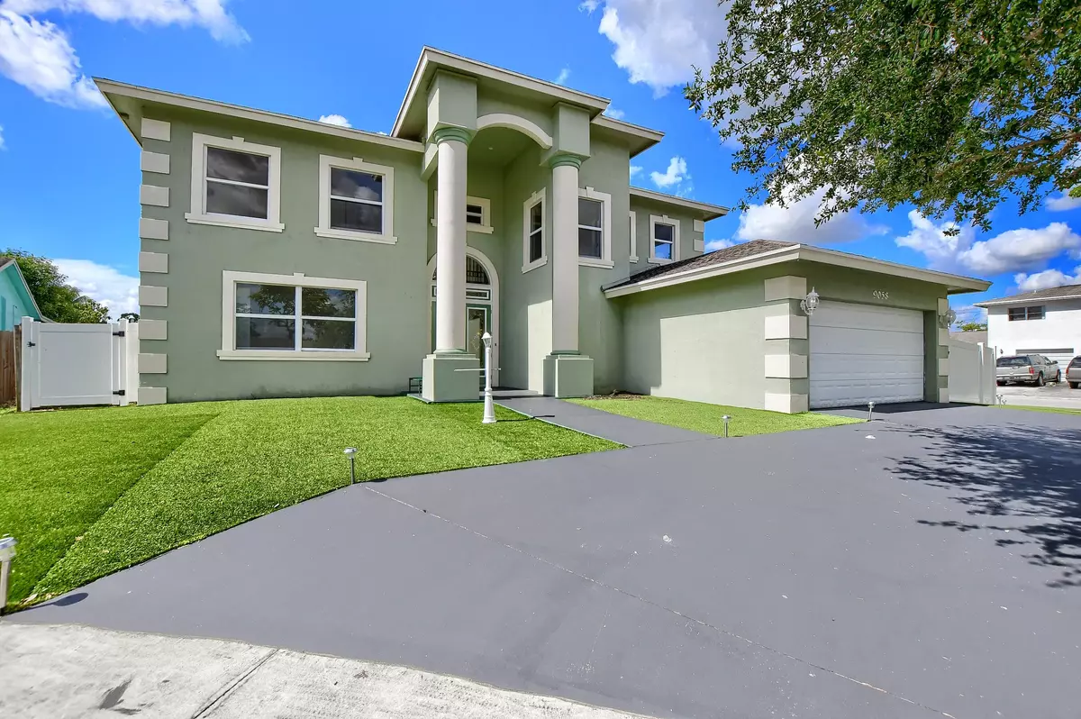 Boca Raton, FL 33433,9058 SW 4th ST