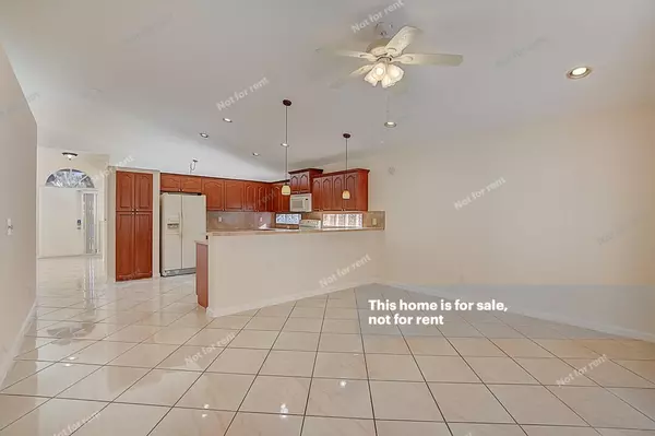 Pembroke Pines, FL 33029,315 SW 181st WAY