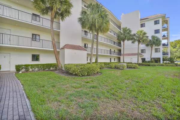 Delray Beach, FL 33444,2105 Lavers CIR 400