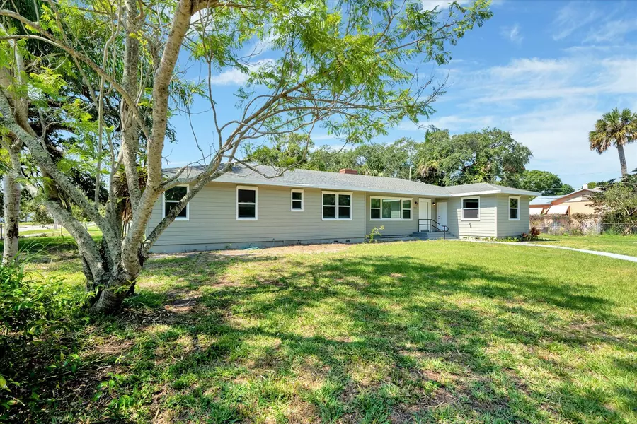 709 Easter AVE, Fort Pierce, FL 34950