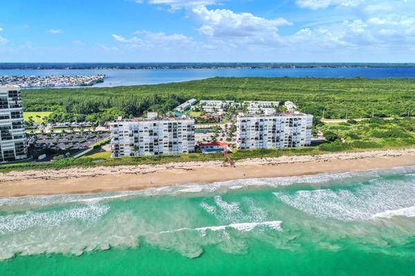 Jensen Beach, FL 34957,9490 S Ocean DR A-814