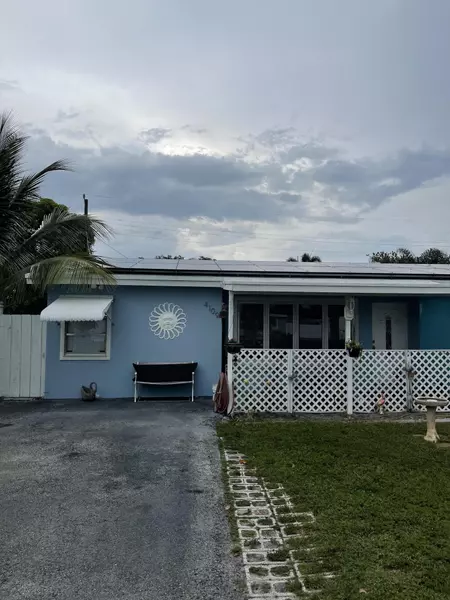 4109 Winchester LN, West Palm Beach, FL 33406