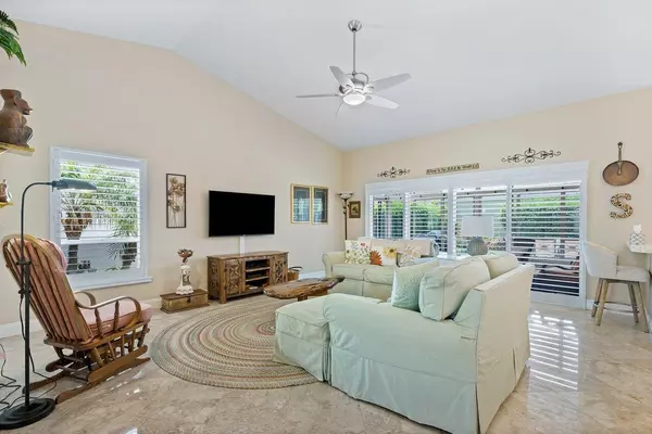 Palm Beach Gardens, FL 33410,10109 Oak Bark LN