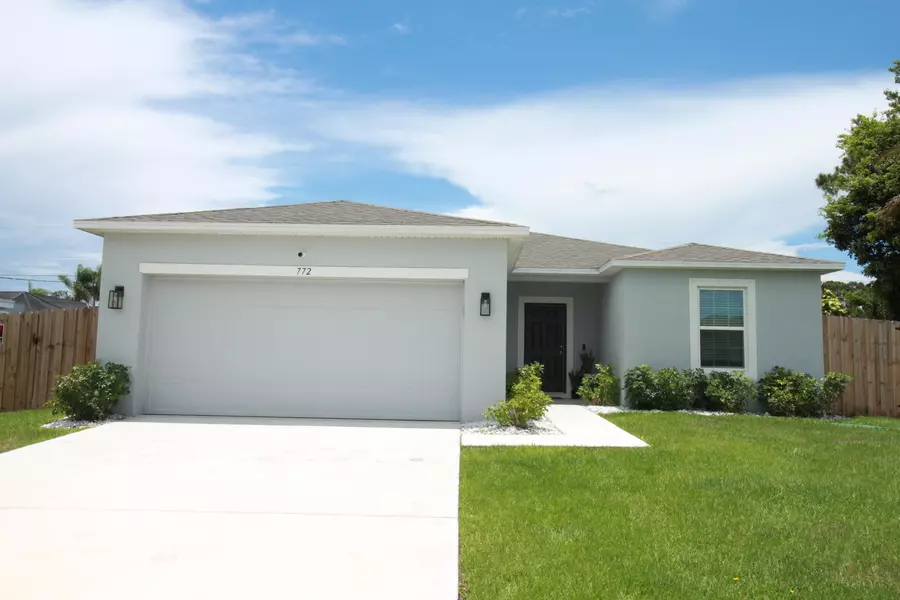 772 SE Starflower AVE, Port Saint Lucie, FL 34983