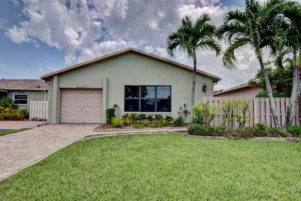 5743 Mirror Lakes BLVD, Boynton Beach, FL 33472