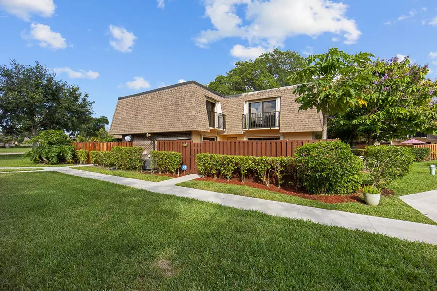 2903 SW 22nd CIR 41c, Delray Beach, FL 33445