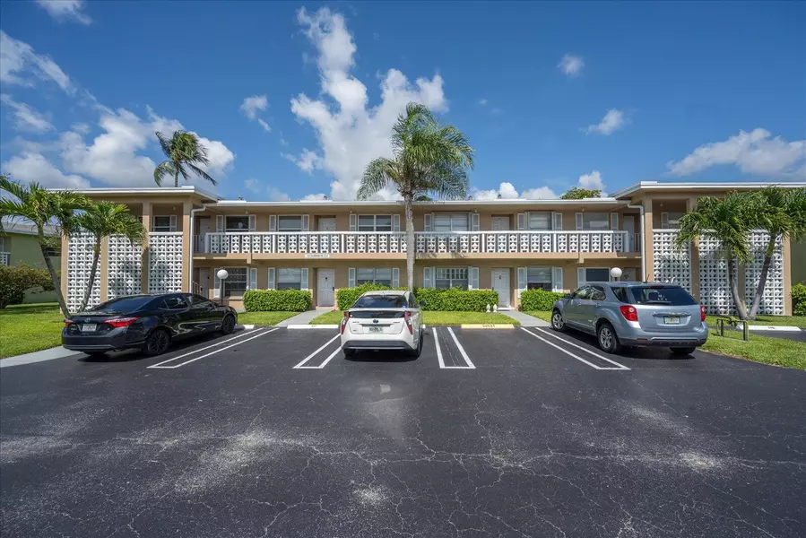 1131 Calamondin Ter 204 TER 204, Delray Beach, FL 33445