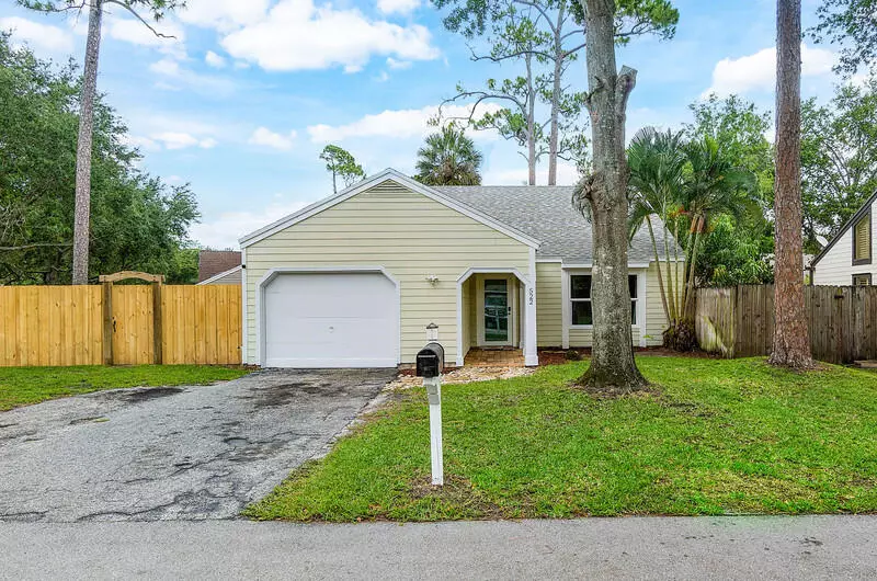 Wellington, FL 33414,522 Golden Wood WAY