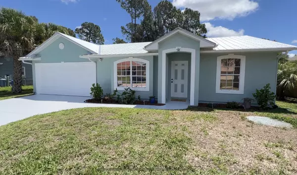 3173 SW Mcmullen ST, Port Saint Lucie, FL 34953