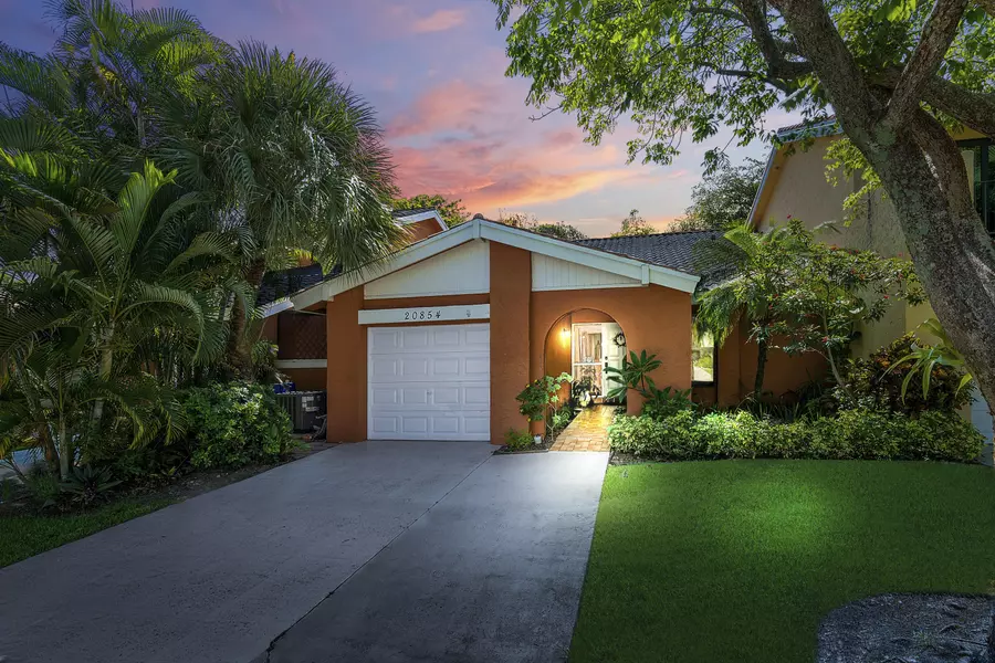 20854 Via Valencia DR, Boca Raton, FL 33433