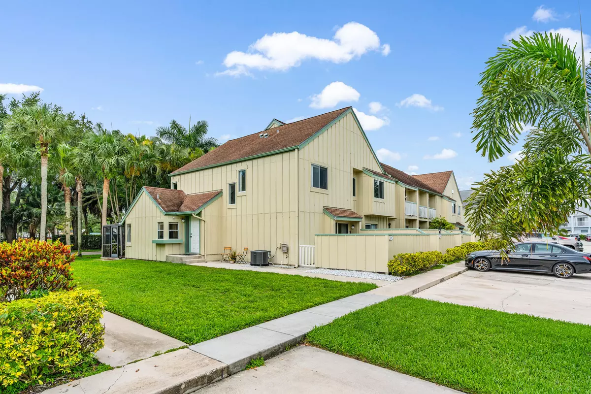 Jupiter, FL 33458,6359 Riverwalk LN 7