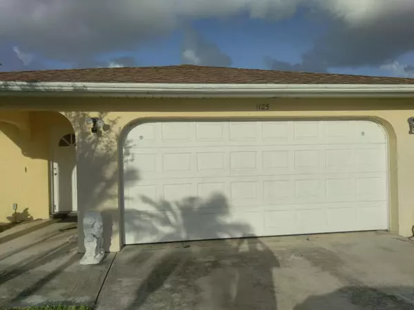 1125 SE Sabina LN, Port Saint Lucie, FL 34983