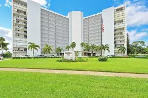 336 Golfview RD 303, North Palm Beach, FL 33408