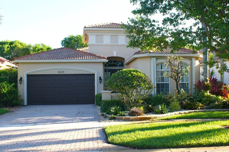 9469 Via Elegante, Wellington, FL 33411