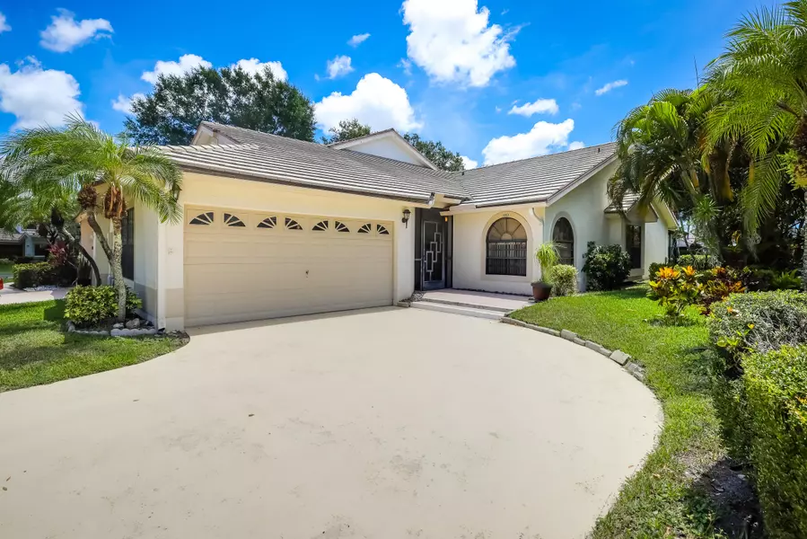 10904 S Stafford CIR, Boynton Beach, FL 33436