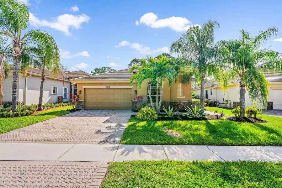 9646 Osprey Isles BLVD, Palm Beach Gardens, FL 33412