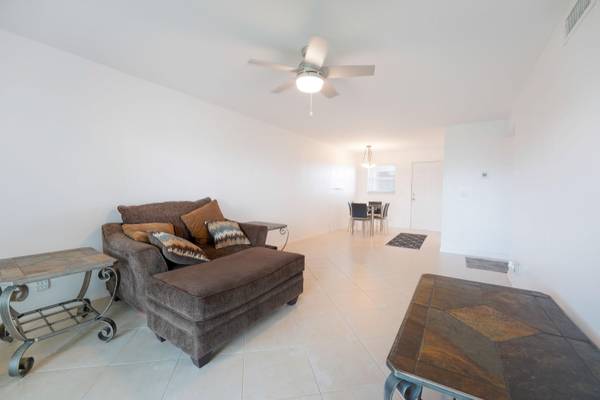 Boynton Beach, FL 33435,2615 NE 1st CT 407