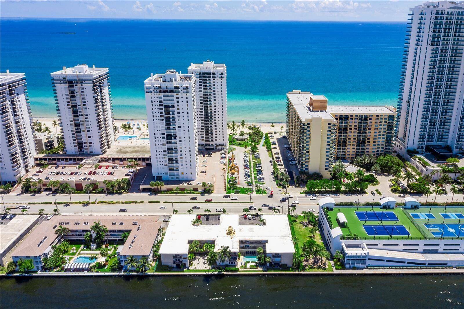 Hollywood, FL 33019,2600 S Ocean DR S317