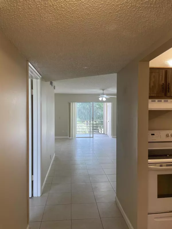 Delray Beach, FL 33445,2828 Casita WAY 2040