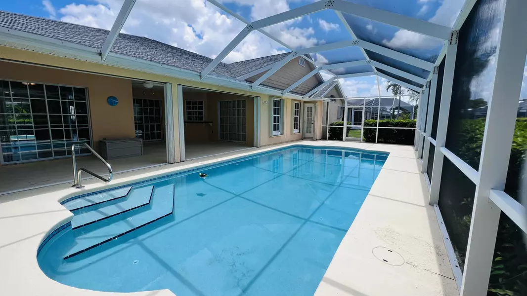 6831 Bronte CIR, Port Saint Lucie, FL 34952