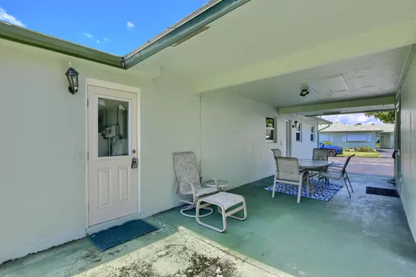 Delray Beach, FL 33445,432 Bluebird LN