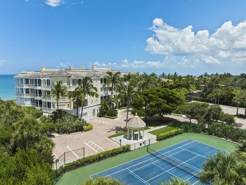 200 E Sea Colony DR 3a, Vero Beach, FL 32963