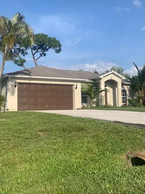 Port Saint Lucie, FL 34983,757 NW Cabot ST