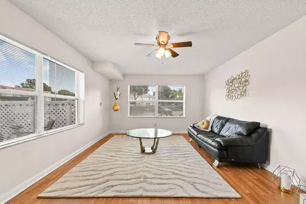 Lake Clarke Shores, FL 33406,8145 Bridgewater CT A