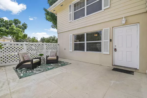 Lake Clarke Shores, FL 33406,8145 Bridgewater CT A