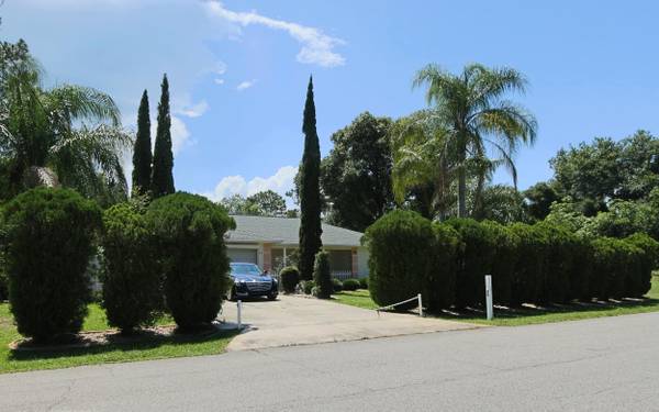 22 Ruth DR, Palm Coast, FL 32164