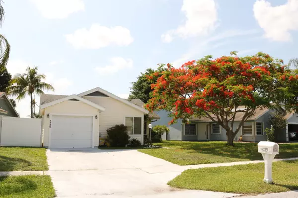 4589 Brook DR, West Palm Beach, FL 33417