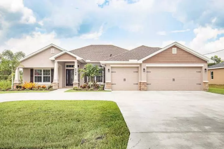 5238 NW Reba CIR, Port Saint Lucie, FL 34986