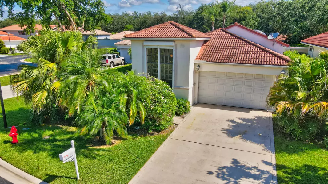 8687 Via Reale, Boca Raton, FL 33496