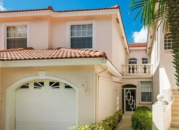 8470 Via Romana 1, Boca Raton, FL 33496