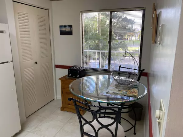 Delray Beach, FL 33446,7270 Ashford PL #205