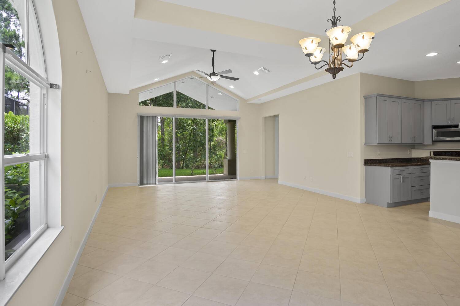 Port Saint Lucie, FL 34986,7041 Maidstone DR