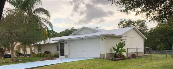 1150 SW Jumper ST, Port Saint Lucie, FL 34983