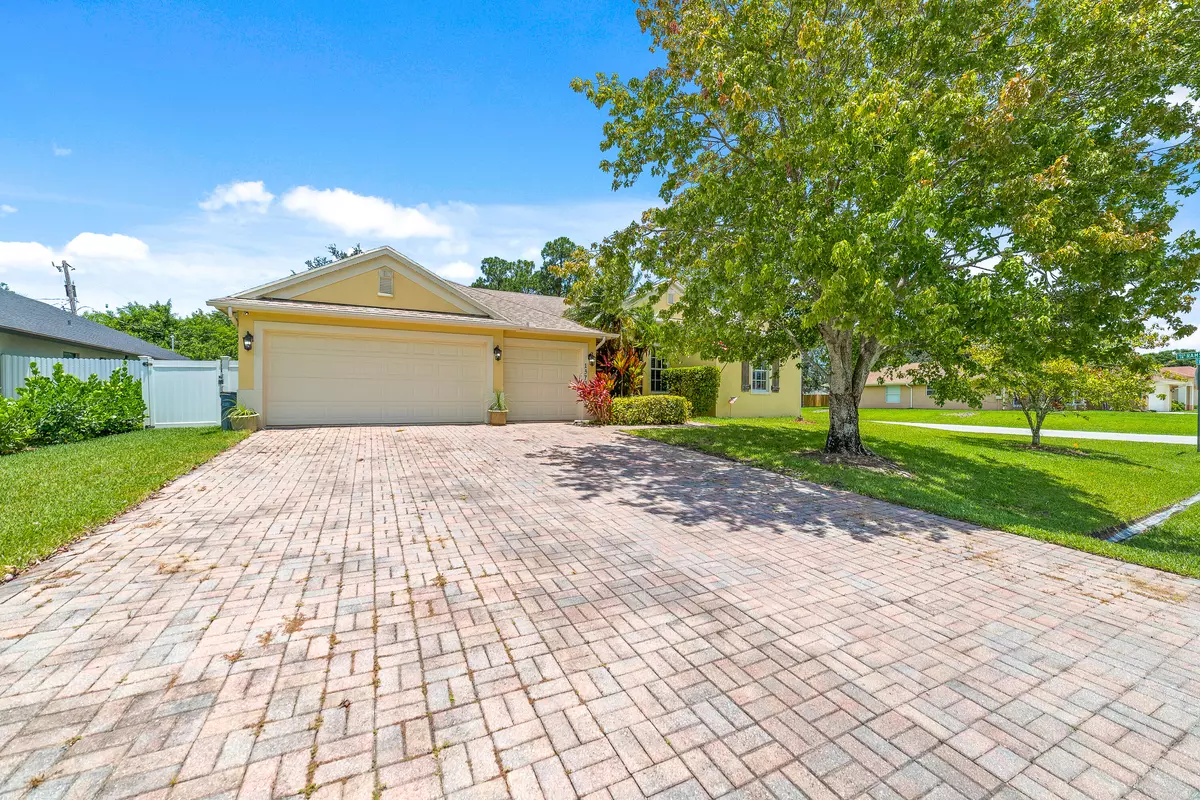 Port Saint Lucie, FL 34953,1373 SW Bartell AVE