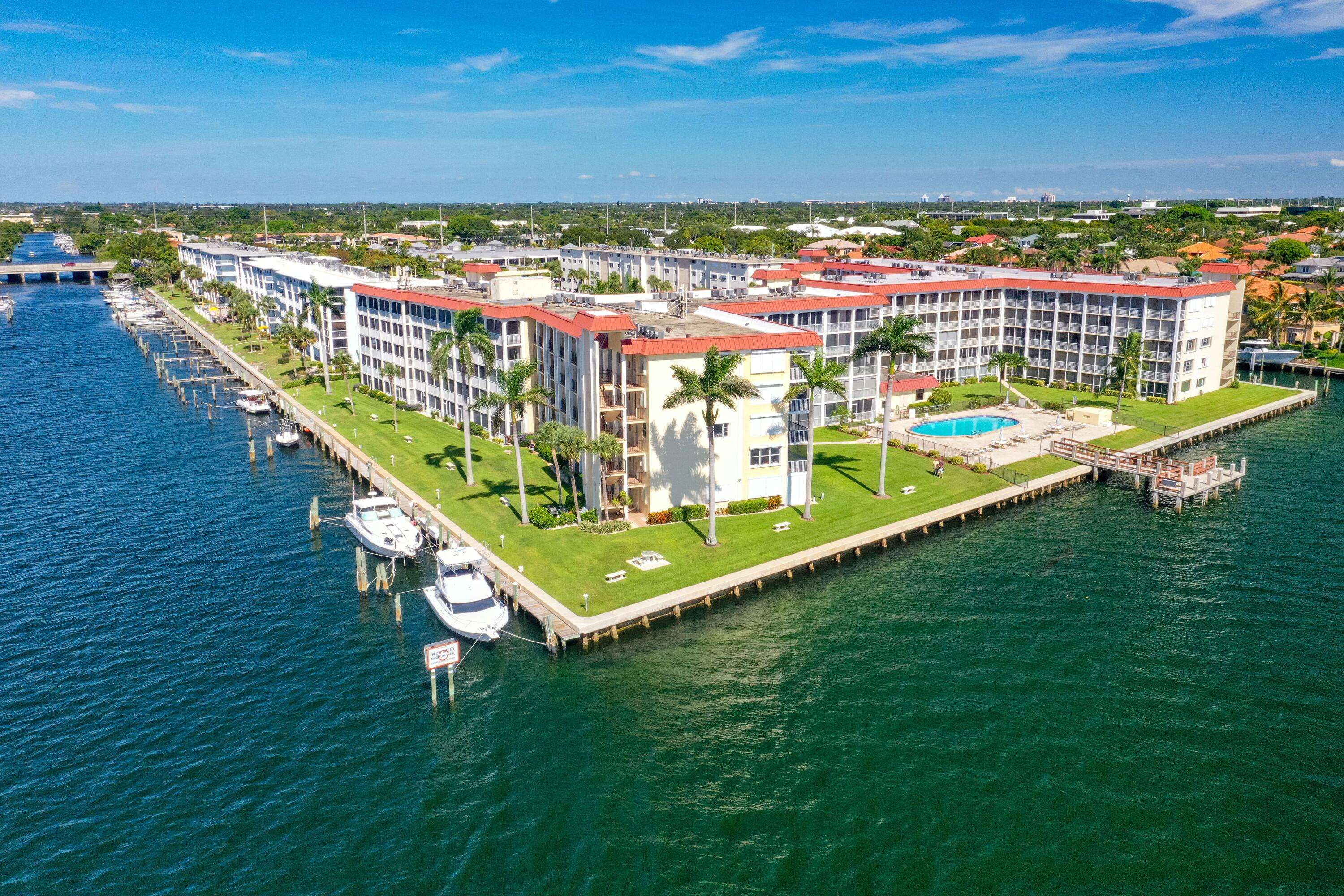 105 Paradise Harbour BLVD 206, North Palm Beach, FL 33408