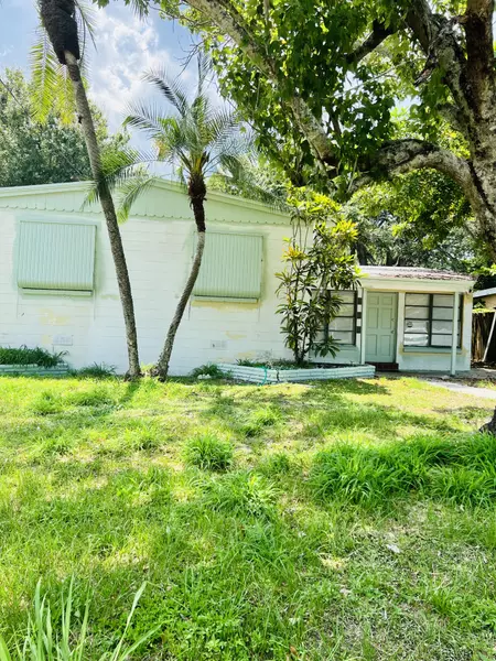 1905 Sunrise BLVD, Fort Pierce, FL 34950