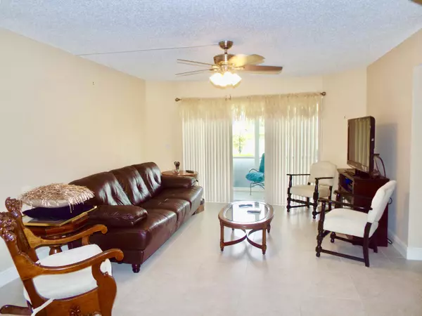 Lake Worth, FL 33467,3590 Via Poinciana 104