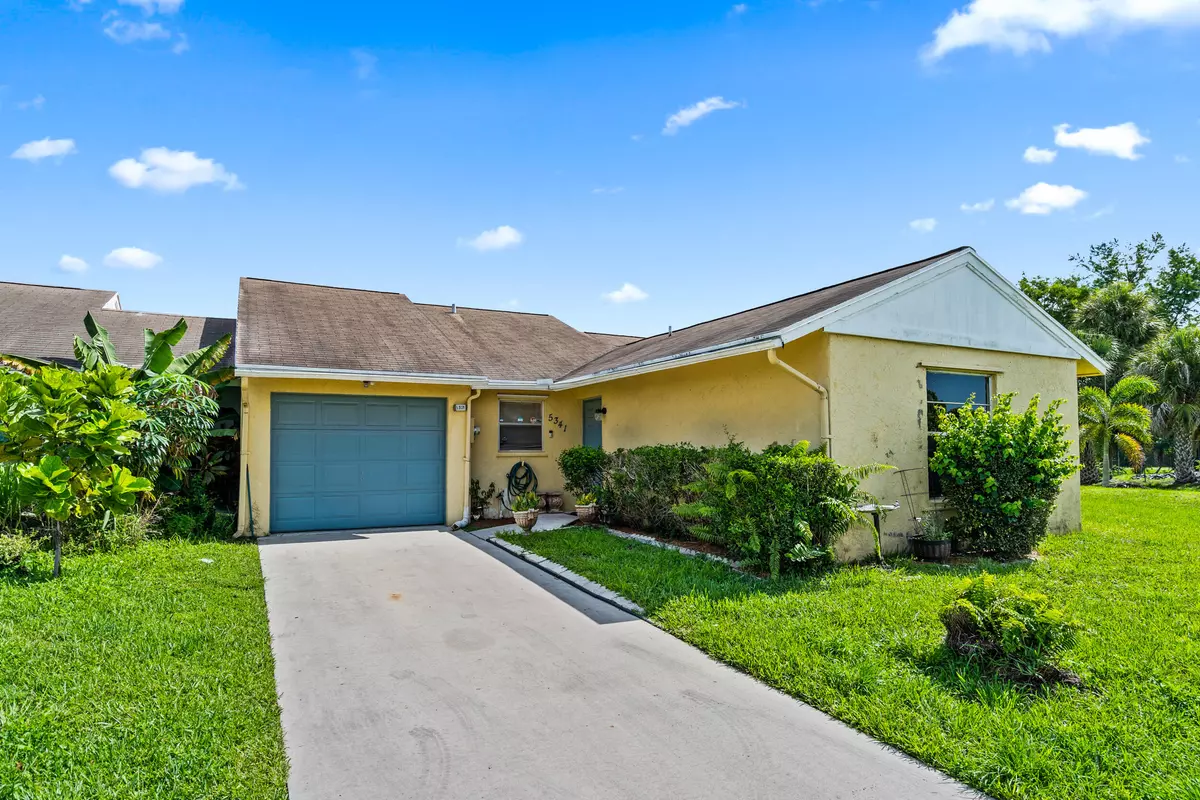 Lake Worth, FL 33463,5341 Pennington LN