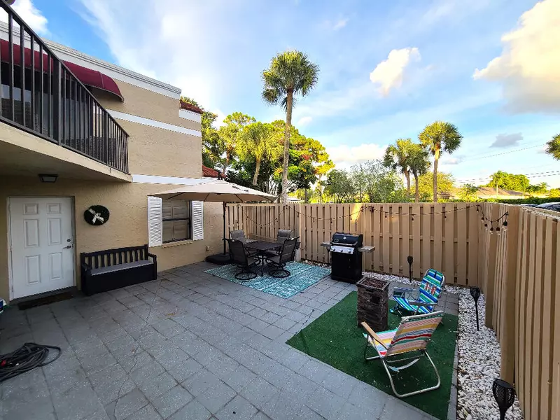 4310 Village DR D, Delray Beach, FL 33445