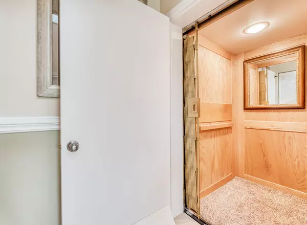 Boynton Beach, FL 33437,9685 Shadybrook DR 202