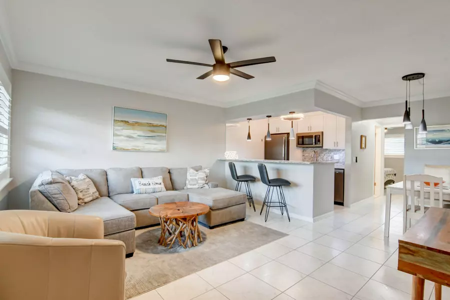 2552 S Federal HWY 6, Boynton Beach, FL 33435