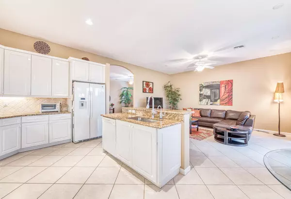 Lake Worth, FL 33467,8818 Laguna Royale PT