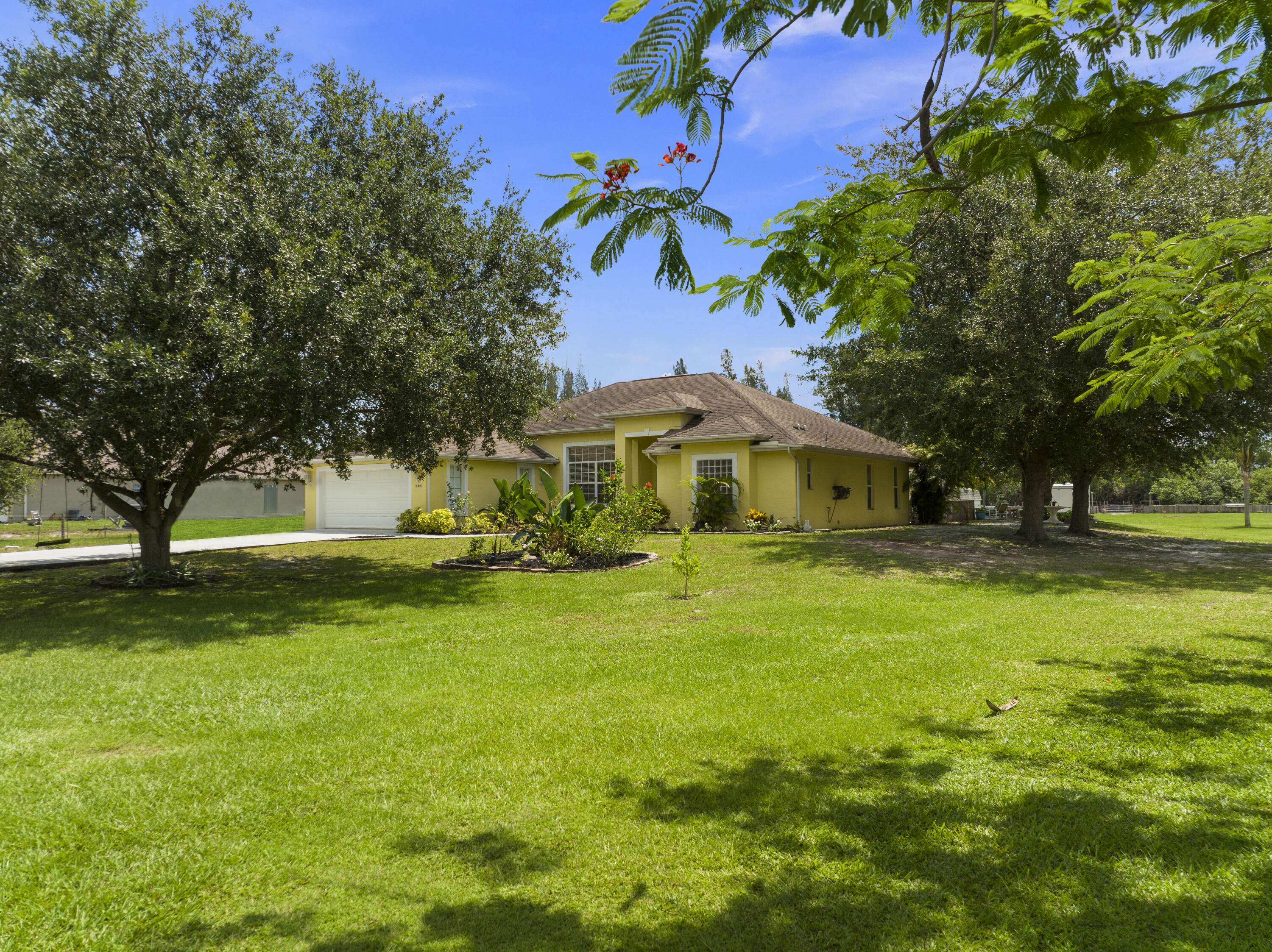 Fort Pierce, FL 34945,400 N Ffa RD