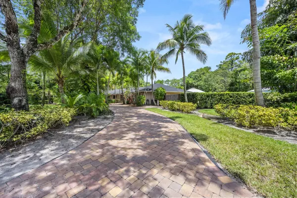 West Palm Beach, FL 33411,8515 Thousand Pines CIR