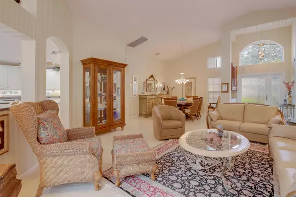 Lake Worth, FL 33467,7745 Royale River LN